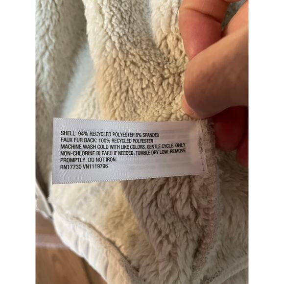 Sold All in Motion Cream Softshell Fleece Jacket Size 5XL PTP 35” Length 33” - Picture 8 of 11